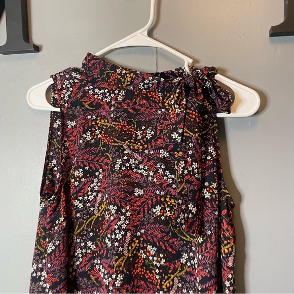 Loft Black Floral Sleeveless Highneck Tank Top size small - Picture 2 of 8